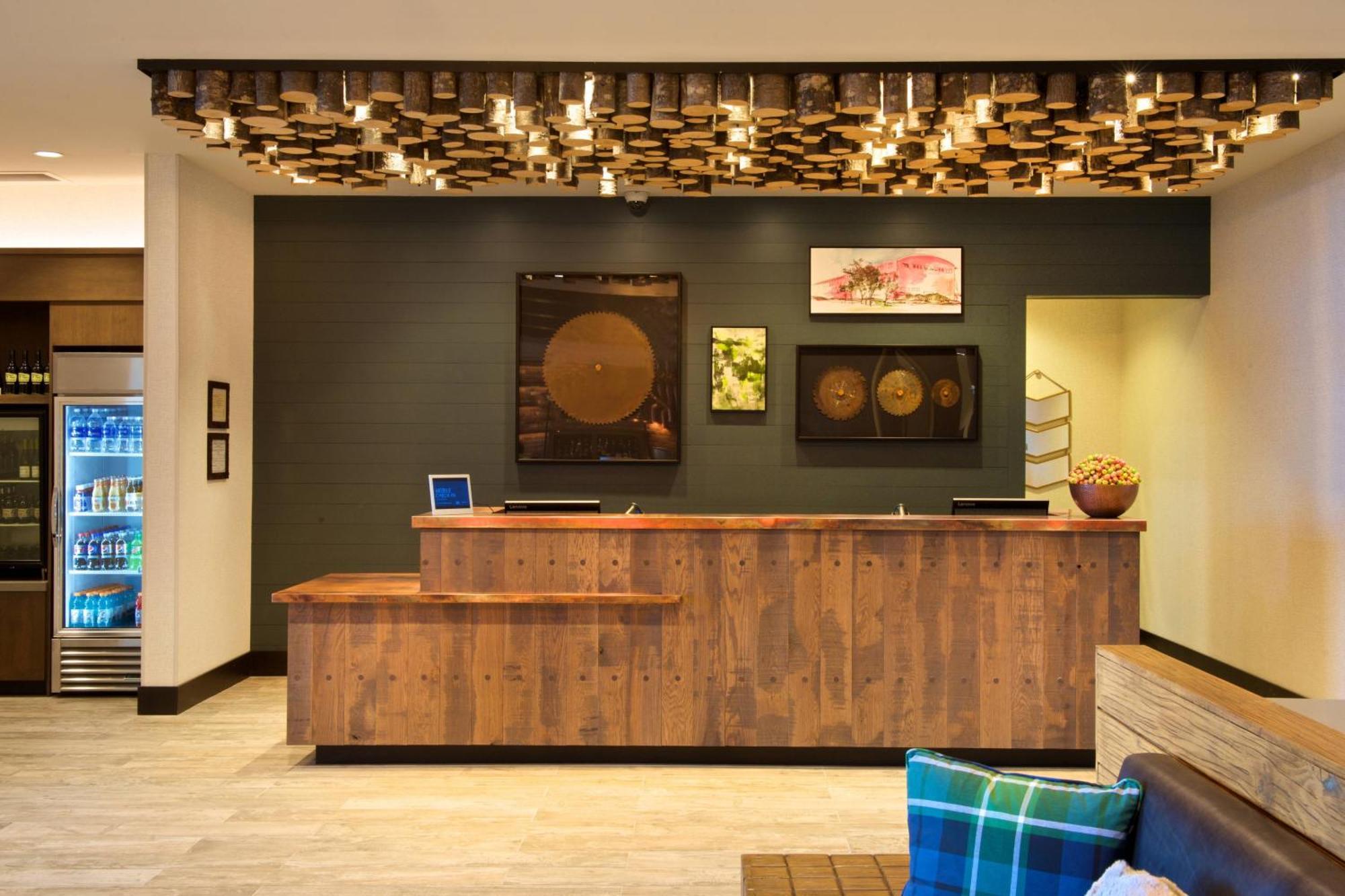 Springhill Suites By Marriott Bend Extérieur photo
